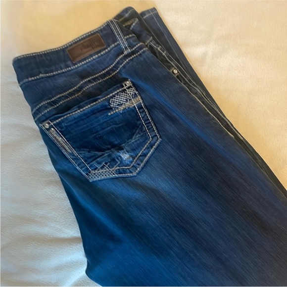 2 pair of Daytrip jeans - Picture 5 of 8